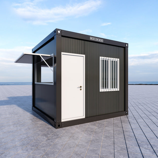 Sales module with 2 hatches and door / window 18 m2