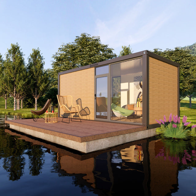 Module with large glass section / door 18 m2