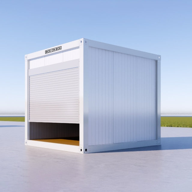 Garage with roller door 9 m2